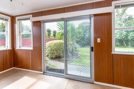 Photo of property in 17 Philip Street, Carterton, 5713