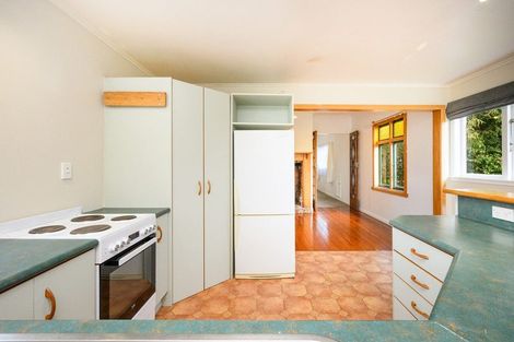 Photo of property in 18 Harris Street, Marton, 4710