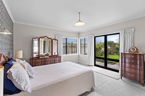 Photo of property in 9 Clearview Drive, Milson, Palmerston North, 4414