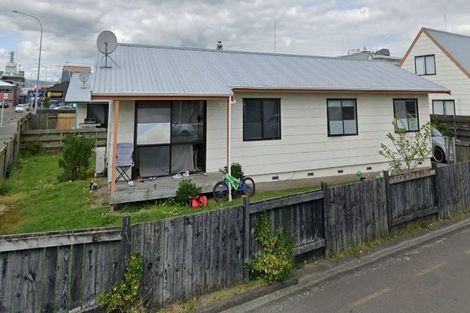 Photo of property in 30 Ngata Street, Palmerston North, 4410