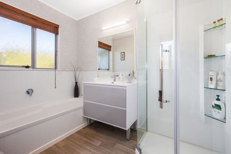 Photo of property in 2 Forth Place, Papakowhai, Porirua, 5024