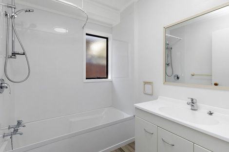 Photo of property in 72 Volga Street, Island Bay, Wellington, 6023