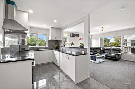 Photo of property in 51 Stottholm Road, Titirangi, Auckland, 0604