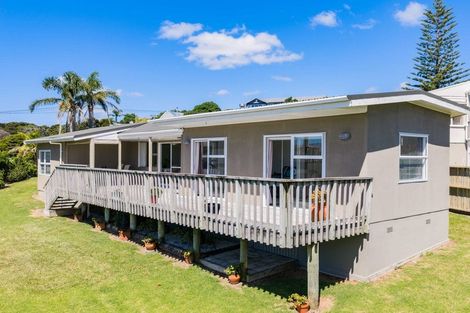 Photo of property in 5 Heather Street, Mangawhai Heads, Mangawhai, 0505