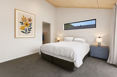 Photo of property in 3 Pepperwood Green, Albert Town, Wanaka, 9305