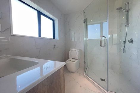 Photo of property in 421a Bucklands Beach Road, Bucklands Beach, Auckland, 2012