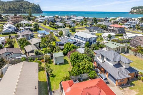 Photo of property in 218b Ocean Road, Whangamata, 3620