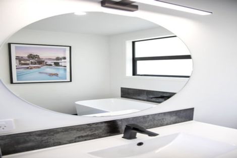 Photo of property in 8 Orite Drive, Welbourn, New Plymouth, 4310