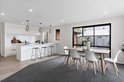 Photo of property in 7 Chisholm Place, Carterton, 5713