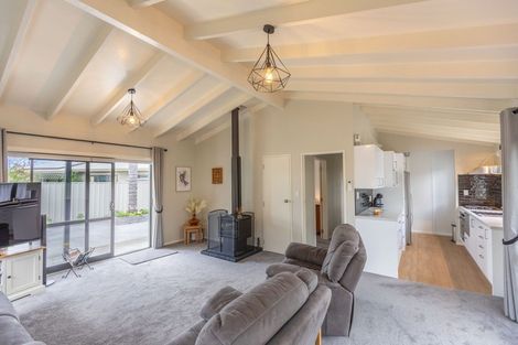 Photo of property in 2/832 Cook Place, Raureka, Hastings, 4120