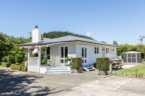 Photo of property in 601 Swamp Road, Puketapu, Napier, 4183