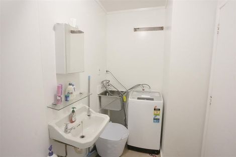 Photo of property in 9 Epsom Way, Karori, Wellington, 6012