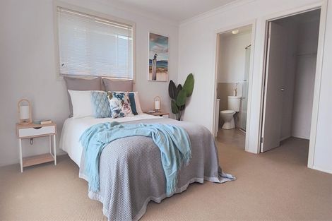 Photo of property in 104 Barbados Way, One Tree Point, 0118