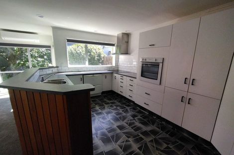 Photo of property in 2/44 Devonshire Road, Miramar, Wellington, 6022