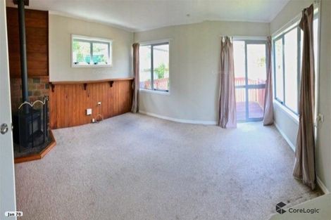 Photo of property in 18 Newington Road, Henderson, Auckland, 0612