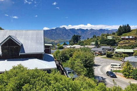 Photo of property in 9a Dart Place, Fernhill, Queenstown, 9300