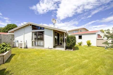 Photo of property in 1203a Karamu Road North, Mayfair, Hastings, 4122