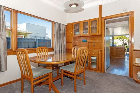 Photo of property in 100 Awapuni Road, Awapuni, Gisborne, 4010