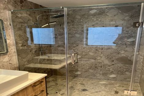 Photo of property in 28 Ballyalton Crescent, Flat Bush, 2019