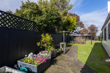 Photo of property in 9 Delta Place, Milson, Palmerston North, 4414