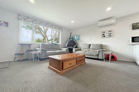 Photo of property in 1 Admiralty Street, Crofton Downs, Wellington, 6035