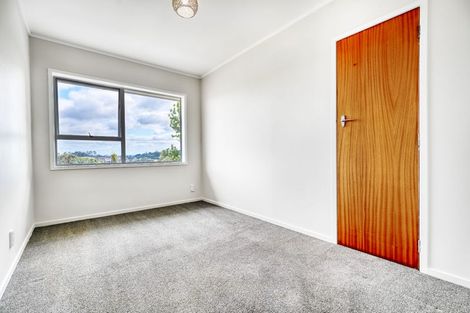 Photo of property in 10 Brunner Road, Glen Eden, Auckland, 0602