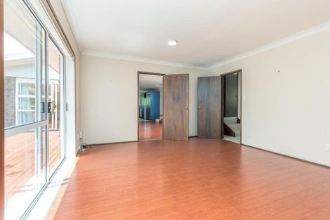 Photo of property in 13 Bellbird Rise, Murrays Bay, Auckland, 0630