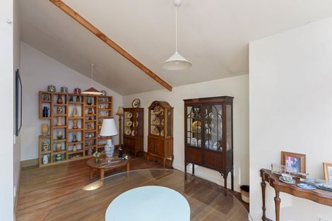 Photo of property in Stringer House, 224 Main Road South, Raumati South, Paraparaumu, 5032