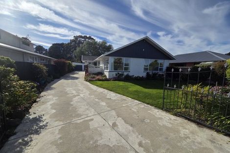 Photo of property in 42 Waratah Street, Avondale, Christchurch, 8061