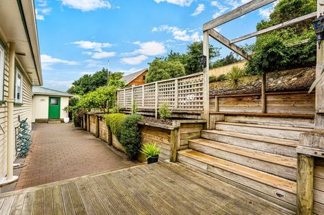 Photo of property in 33 Peel Place, Wainuiomata, Lower Hutt, 5014