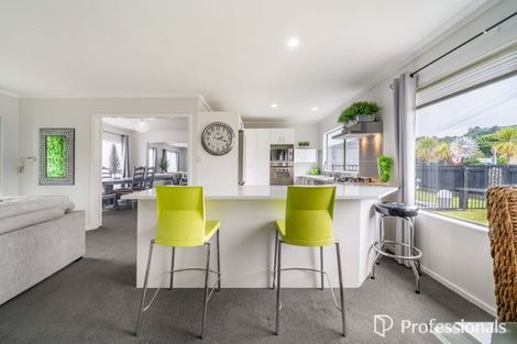 Photo of property in 10 Cottle Heath Close, Manor Park, Lower Hutt, 5019