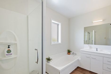Photo of property in 4b Canberra Place, Redwood, Christchurch, 8051