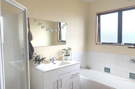 Photo of property in 72 Dalton Avenue, Te Awamutu, 3800