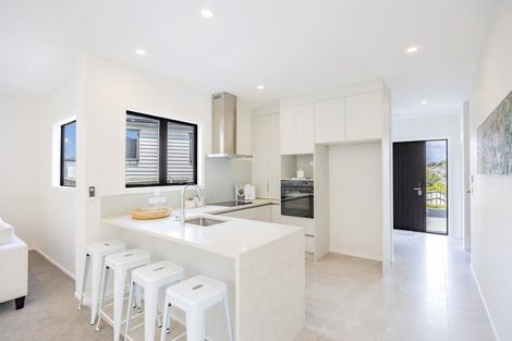 Photo of property in 6d Pax Avenue, Forrest Hill, Auckland, 0620