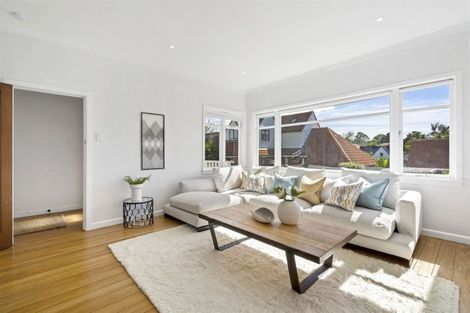 Photo of property in 2/5 Elderwood Lane, Belmont, Auckland, 0622