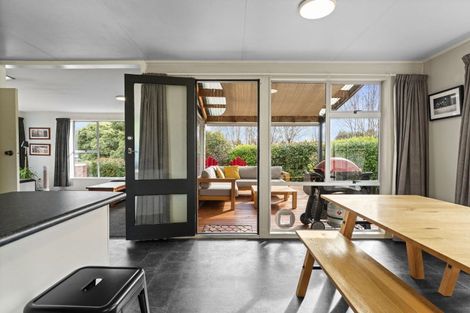 Photo of property in 23 Kereru Street, Two Mile Bay, Taupo, 3330