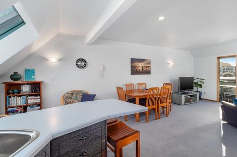 Photo of property in 62d Maunganui Road, Mount Maunganui, 3116