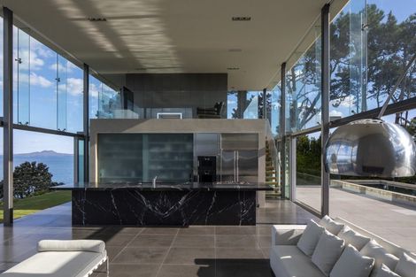 Photo of property in 76 Cliff Road, Torbay, Auckland, 0630