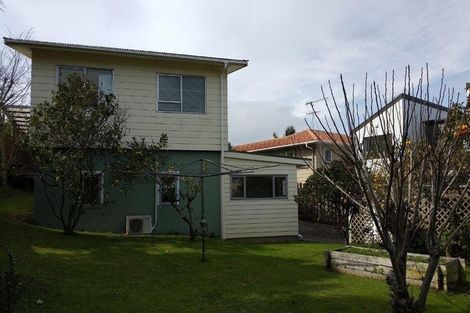 Photo of property in 27 Cheval Drive, Totara Vale, Auckland, 0629