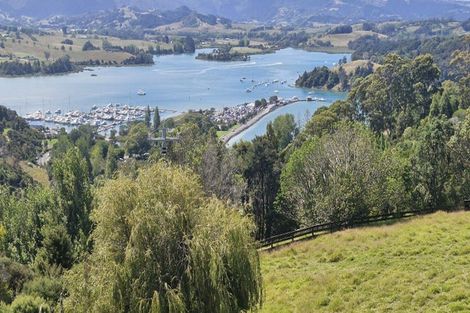 Photo of property in 84 Brick Bay Drive, Sandspit, Warkworth, 0982