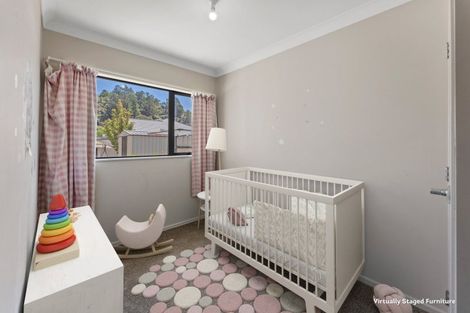 Photo of property in 6 Poppy Watts Grove, Stokes Valley, Lower Hutt, 5019