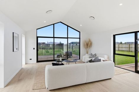 Photo of property in 94 Ridgeland Way, West Melton, 7618