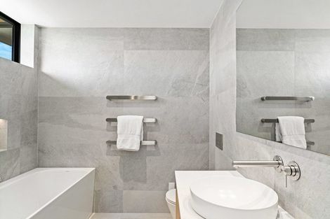 Photo of property in 44 Stackbrae Avenue, Wanaka, 9305