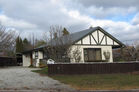 Photo of property in 64 Hunter Crescent, Wanaka, 9305