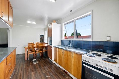 Photo of property in 23 Neems Place, Manurewa, Auckland, 2102