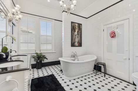 Photo of property in 104 Richmond Street, Petone, Lower Hutt, 5012