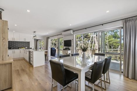 Photo of property in 22b Sunnyvale Road, Swanson, Auckland, 0614