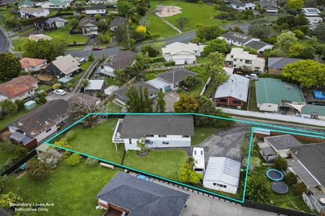 Photo of property in 9 Denver Avenue, Sunnyvale, Auckland, 0612