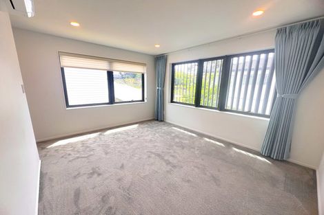 Photo of property in 1a Wren Place, Unsworth Heights, Auckland, 0632