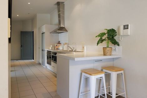 Photo of property in Atlas Apartments, 28/49 Maunganui Road, Mount Maunganui, 3116